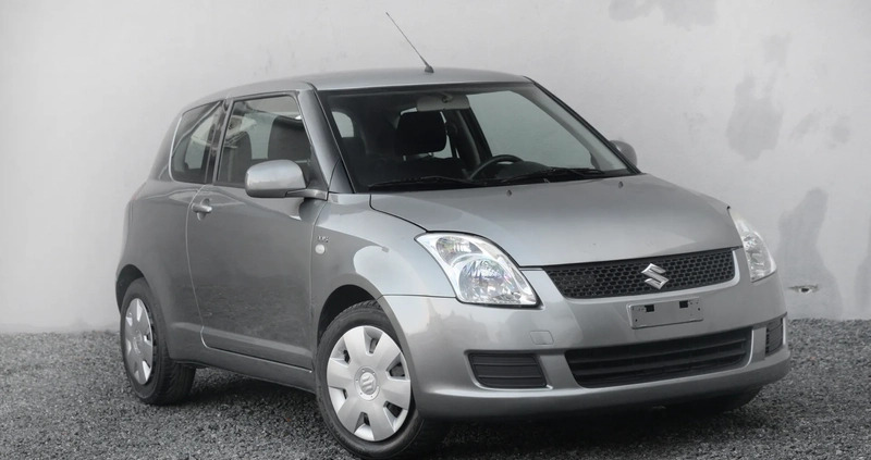 Suzuki Swift cena 8700 przebieg: 200000, rok produkcji 2009 z Jarocin małe 704